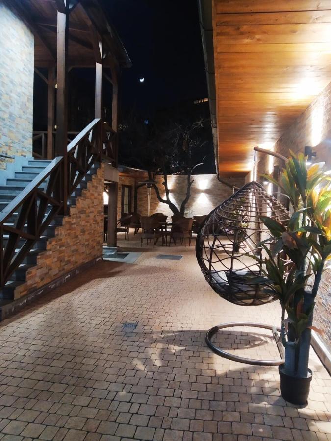 Boutique Living Hotel Ереван Экстерьер фото