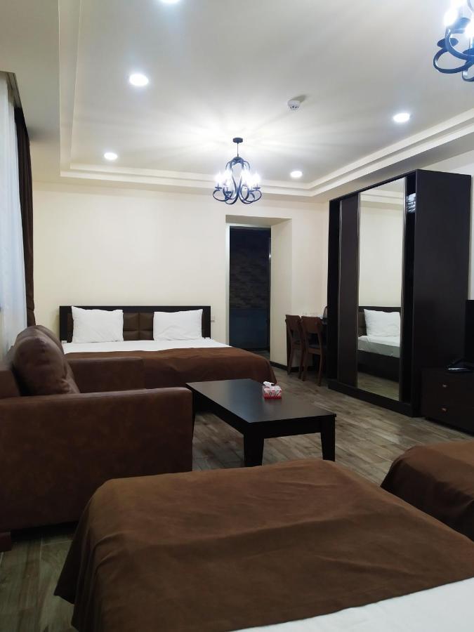 Boutique Living Hotel Ереван Экстерьер фото